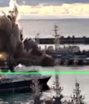 РФ-повністю-перекрила-вхід-до-стоянки-військових-кораблів-у-Новоросійську-після-удару-СБУ РФ-повністю-перекрила-вхід-до-стоянки-військових-кораблів-у-Новоросійську-після-удару-СБУ