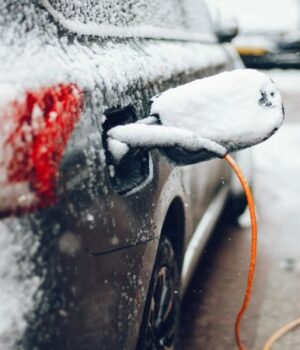 Електромобіль-узимку:-особливості-експлуатації,-про-які-варто-знати Електромобіль-узимку:-особливості-експлуатації,-про-які-варто-знати