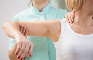 Лікування вивиху плеча: коли достатньо консервативної терапії, а коли потрібна операція Лікування-вивиху-плеча:-коли-достатньо-консервативної-терапії,-а-коли-потрібна-операція