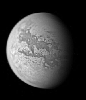 Ідеальне-місце-для-позаземного-життя:-на Титані-виявили-теплі-«кишені»-з водою Ідеальне-місце-для-позаземного-життя:-на Титані-виявили-теплі-«кишені»-з водою