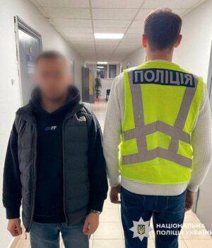 Киянин-у поліцейській-формі-знімав-зухвалі-ролики:-чим-це обернулося-(фото)