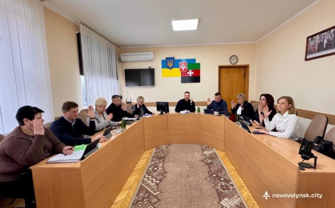 32 ветерани-переселенці у Нововолинську отримають по 2 млн грн на придбання житла 32-ветерани-переселенці-у-Нововолинську-отримають-по-2-млн-грн-на-придбання-житла