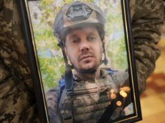 У Луцьку прощалися з Героєм Михайлом Чернюком У-Луцьку-прощалися-з-Героєм-Михайлом-Чернюком