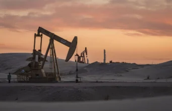 Світ переповнений нафтою: ринок готується до обвалу цін через надлишок сировини – Bloomberg Світ-переповнений-нафтою:-ринок-готується-до-обвалу-цін-через-надлишок-сировини-–-bloomberg