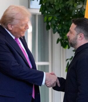 Трамп-має-силу-зупинити-війну:-Зеленський-пояснив,-чому-ставить-на США Трамп-має-силу-зупинити-війну:-Зеленський-пояснив,-чому-ставить-на США