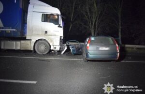 Жахлива ДТП у Вінниці: троє загиблих (фото) Жахлива-ДТП-у-Вінниці:-троє-загиблих-(фото)