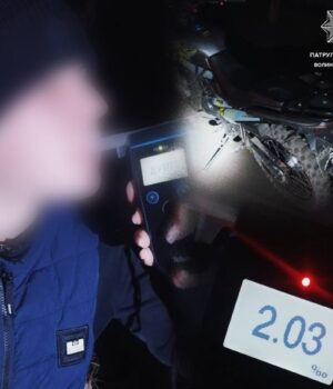 Понад-2-проміле-алкоголю:-на-Волині-зупинили-п’яного-неповнолітнього-мотоцикліста