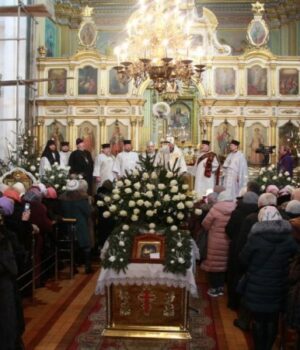 Як-у-Свято-Троїцькому-соборі-Луцька-відбуватимуться-різдвяні-богослужіння
