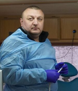 Стоматолог-з-Волині-став-бойовим-медиком-та-займається-евакуацією-поранених