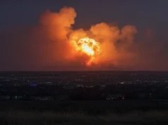 Стовпи вогню над Таманню: дрони паралізували роботу стратегічного порту в рф Стовпи-вогню-над-Таманню:-дрони-паралізували-роботу-стратегічного-порту-в-рф