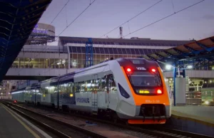 На Житомирщині вантажний потяг зійшов з рейок, кілька маршрутів змінено – Укрзалізниця На-Житомирщині-вантажний-потяг-зійшов-з-рейок,-кілька-маршрутів-змінено-–-Укрзалізниця