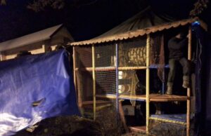 В Луцьку у парку демонтували дитячий атракціон В-Луцьку-у-парку-демонтували-дитячий-атракціон