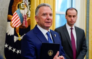 "росія віддана миру": Стів Віткофф підбив підсумки "продуктивних" переговорів у Флориді "росія-віддана-миру":-Стів-Віткофф-підбив-підсумки-"продуктивних"-переговорів-у-Флориді