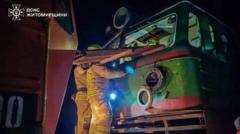 Два потяги зійшли з рейок біля Коростеня. Як шахед міг атакувати на ходу в глибокому... Два-потяги-зійшли-з-рейок-біля-Коростеня-Як-шахед-міг-атакувати-на-ходу-в-глибокому.