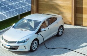Чи реально заряджати електромобіль від сонячних панелей вдома Чи-реально-заряджати-електромобіль-від-сонячних-панелей-вдома