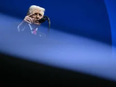 США збільшують виплати для мігрантів, які добровільно покинуть країну до 3000 доларів США-збільшують-виплати-для-мігрантів,-які-добровільно-покинуть-країну-до-3000-доларів