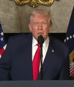 "Всі-втомилися-від-цієї-війни":-Трамп-зробив-заяву-щодо-"мирних-переговорів"