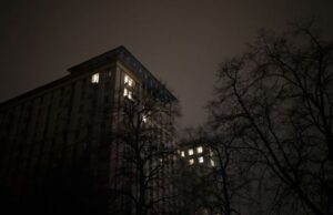 В Україні після атаки РФ застосовують аварійні відключення: де не діють графіки 23 грудня В-Україні-після-атаки-РФ-застосовують аварійні-відключення:-де-не-діють-графіки-23-грудня