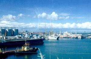 Росіяни вдарили по цивільному судну у порту Одеси: що відомо Росіяни-вдарили-по цивільному-судну-у порту-Одеси:-що відомо