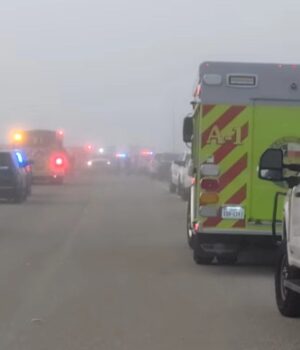 У-США-розбився-літак-ВМС-Мексики-з-пацієнтами-на-борту:-п’ятеро-загиблих,-серед-них-дитина