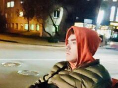 На Волині поліцейські покарали водія маршрутки, який проігнорував хлопця на кріслі колісному. На-Волині-поліцейські-покарали-водія-маршрутки,-який-проігнорував-хлопця-на-кріслі-колісному.