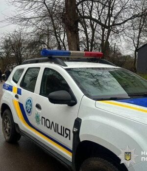 У-Києві-водій-намагався-наїхати-на-поліцейського-та-втік:-деталі