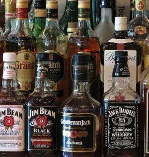 Податківці-застерігають-волинян-від-покупки-підробленого-алкоголю