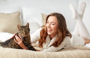 Що насправді коти думають про людей: пояснення фахівців Що-насправді-коти-думають-про-людей:-пояснення-фахівців