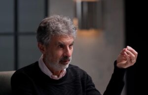 ШІ замінить навіть сантехніків: “хрещений батько” нейромереж пояснив, що робити людям ШІ-замінить-навіть-сантехніків:-“хрещений-батько”-нейромереж-пояснив,-що-робити-людям