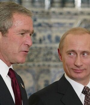 Путін-просив-Буша-взяти-Росію-до-НАТО:-у-США-розсекретили-стенограми