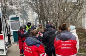 Фото наслідків удару по багатоповерхівці в Чернігові Фото-наслідків-удару-по багатоповерхівці-в Чернігові