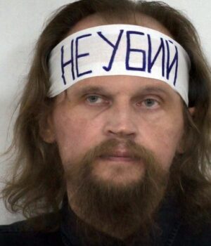 Чоловіка,-якого-судили-за-захоплення-автобуса-в-Луцьку,-з-боргом-у-300-тисяч-залишили-в.