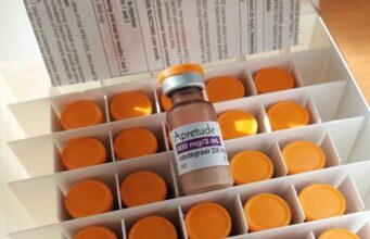 Двоє волинян отримали ін’єкції профілактики від ВІЛ Двоє-волинян-отримали-ін’єкції-профілактики-від-ВІЛ