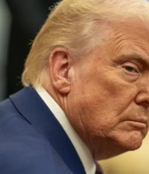 Трамп-згадав-Епштейна-у-різдвяному-зверненні,-обрушившись-із-критикою-на-демократів-та-ЗМІ