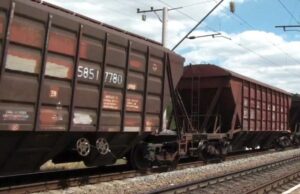 У Ковелі внаслідок атаки Росії пошкоджено вантажний вагон та локомотив У-Ковелі-внаслідок-атаки-Росії-пошкоджено-вантажний-вагон-та-локомотив