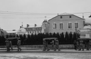 У Луцьку поховали трьох захисників, які загинули, захищаючи Україну У-Луцьку-поховали-трьох-захисників,-які-загинули,-захищаючи-Україну