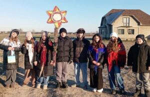 Учні з Волині наколядували 12 тисяч на підтримку ЗСУ Учні-з-Волині-наколядували-12-тисяч-на-підтримку-ЗСУ