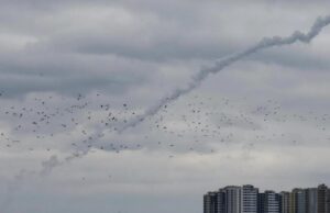 Росія масовано атакує Київ та область: спалахнули пожежі, є поранені Росія-масовано-атакує-Київ-та-область:-спалахнули-пожежі,-є-поранені