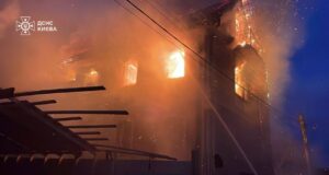 Росіяни від ночі масовано атакують Київ та область дронами і ракетами Росіяни-від-ночі-масовано-атакують-Київ-та-область-дронами-і-ракетами