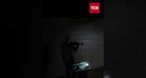 ПОКИ В КИЄВІ збивають ШАХЕДИ, музикант грає в переході БЕЗ СВІТЛА (ВІДЕО) ПОКИ В КИЄВІ збивають ШАХЕДИ, музикант грає в переході БЕЗ СВІТЛА (ВІДЕО)