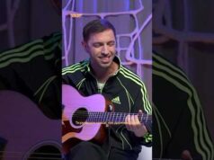 Іван Люлєнов, «Теплих вечорів» наживо | Різдвяний потік #кавер #дамницький (ВІДЕО) Іван Люлєнов, «Теплих вечорів» наживо | Різдвяний потік #кавер #дамницький (ВІДЕО)