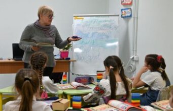 Вчителям підвищать зарплати: коли очікувати і які зміни Вчителям-підвищать-зарплати:-коли-очікувати-і-які-зміни