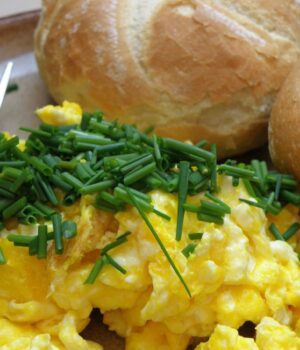 5-кухарів-запитали,-як-посмажити-ідеальну-пухку-яєчню:-усі-дали-однакову-відповідь