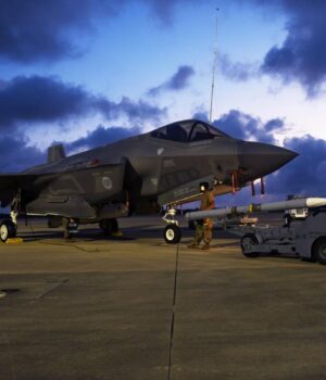 Як-ракети-“повітря-повітря”-виявляють-та-знищують-винищувачі-у-небі