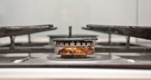 У Луцьку врятували жінку, яка отруїлася чадним газом У-Луцьку-врятували-жінку,-яка-отруїлася-чадним-газом