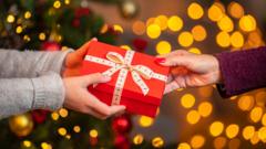 Три способи позбутися подарунка, який вам не сподобався Три-способи-позбутися-подарунка,-який-вам-не-сподобався