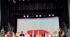 Казка «Рукавичка» на новий лад: у Нововолинську провели розважальний захід для дітей Казка-«Рукавичка»-на-новий-лад:-у-Нововолинську-провели-розважальний-захід-для-дітей