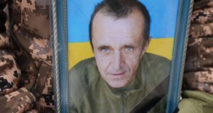 Луцька громада попрощалася із загиблим Героєм Іваном Доценком Луцька-громада-попрощалася-із-загиблим-Героєм-Іваном-Доценком