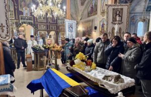 У Нововолинську попрощалися з Героєм — Володимиром Завадським У-Нововолинську-попрощалися-з-Героєм-—-Володимиром-Завадським