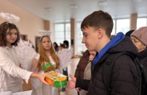У Центрі ДЮТ провели різдвяно-новорічне свято для дітей вразливих категорій У-Центрі-ДЮТ-провели-різдвяно-новорічне-свято-для-дітей-вразливих-категорій